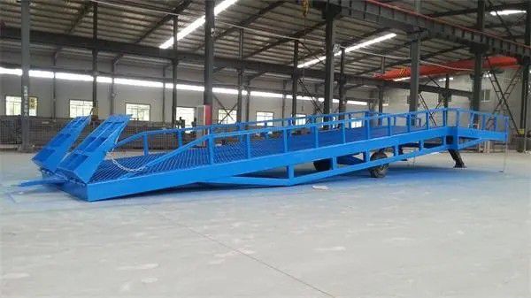 臨邑移動式登車橋